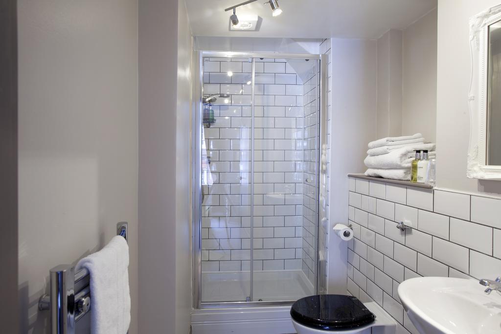 The Globe Hotel Exeter Phòng bức ảnh